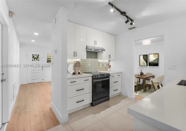 Photo 3 of Single family home for sale at 8830 Nw 17th St, Plantation, FL 33322 | MLS# A12064651 | Listing updated on 2026-08-04