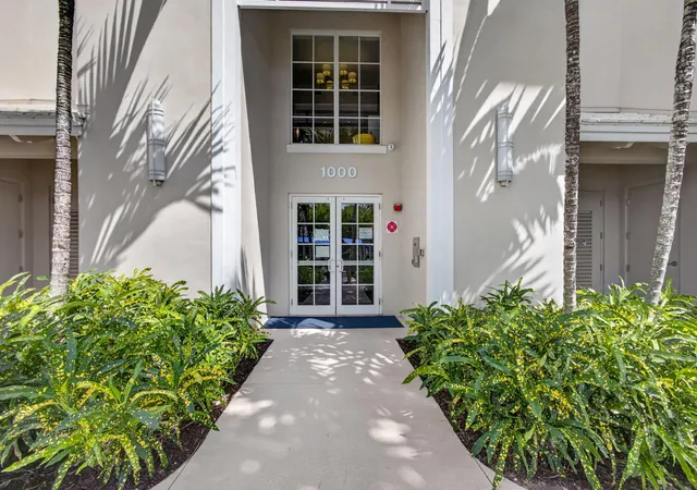 2nd image of 1013 Bay Colony Dr S, Juno Beach, FL 33408 | MLS# B26059783