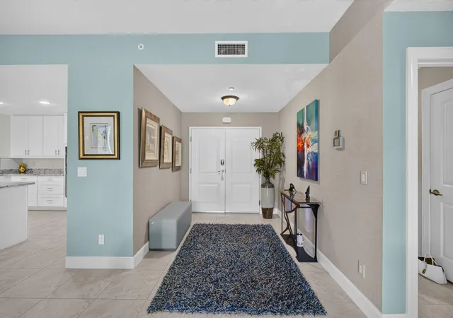 4th image of 1013 Bay Colony Dr S, Juno Beach, FL 33408 | MLS# B26059783