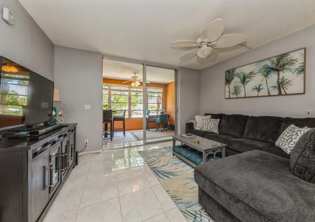 5th image of 14527 Bonaire Blvd #303, Delray Beach, FL 33446 | MLS# B26059800