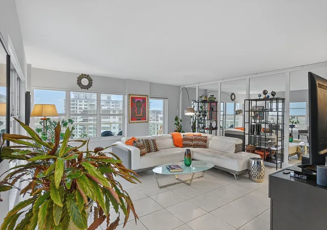 5th image of 3550 Galt Ocean Dr #1707, Fort Lauderdale, FL 33308 | MLS# B26059859