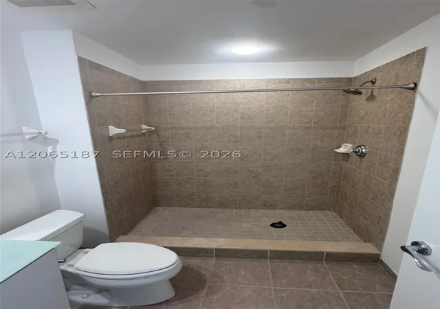 Photo 4 of Condo for sale at 315 Ne 3Rd Ave #1905, Fort Lauderdale, FL 33301 | MLS# A12065187 | Listing updated on 2026-08-04