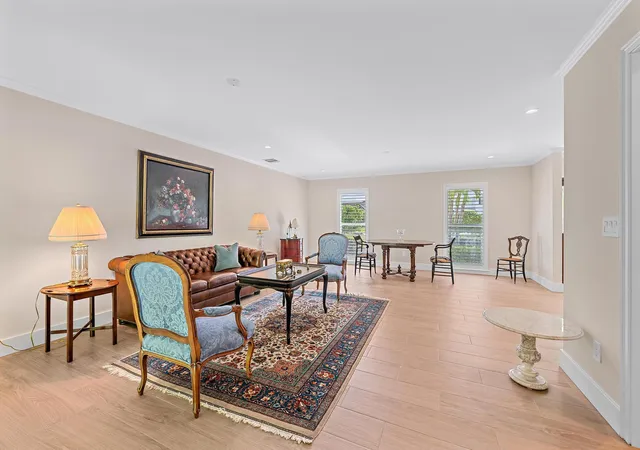 4th image of 11785 Lake Shore Pl, North Palm Beach, FL 33408 | MLS# B26060103