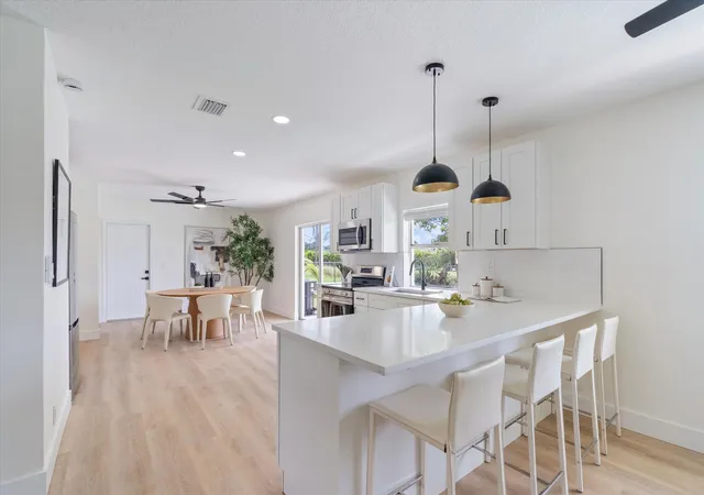 2nd image of 2840 Dorson Wy, Delray Beach, FL 33445 | MLS# B26060265