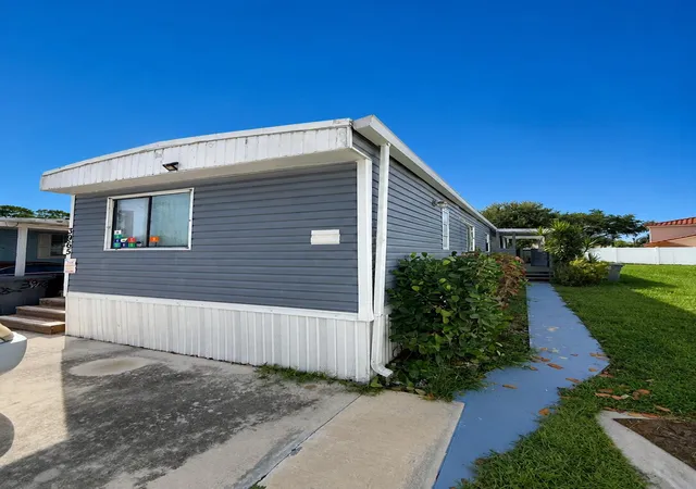 2nd image of 3965 Sheraton Cir, Boynton Beach, FL 33436 | MLS# B26060275