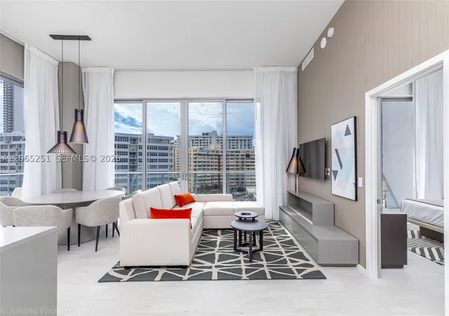 Photo 2 of Condo for sale at 4010 S Ocean Dr #R509, Hollywood, FL 33019 | MLS# A12065251 | Listing updated on 2026-08-05