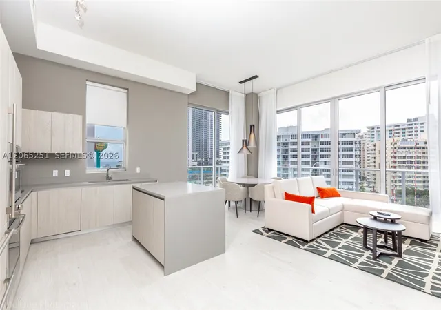 Photo 4 of Condo for sale at 4010 S Ocean Dr #R509, Hollywood, FL 33019 | MLS# A12065251 | Listing updated on 2026-08-05