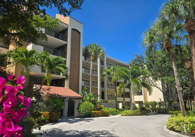 2nd image of 955 Egret Cir #501, Delray Beach, FL 33444 | MLS# B26060302