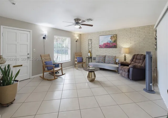 Photo 3 of Single family home for sale at 1419 N O Mul La Oee, Sebring, FL 33870 | MLS# A12062960 | Listing updated on 2026-09-24