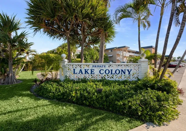 3rd image of 111 Doolen Ct #110, North Palm Beach, FL 33408 | MLS# B26060497