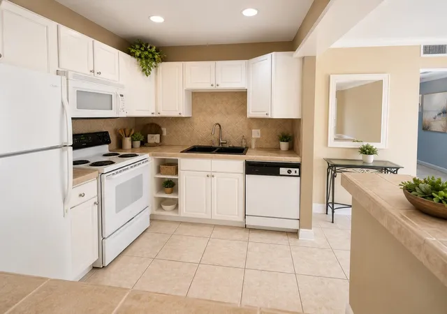 2nd image of 322 Seville Trl N #N, Delray Beach, FL 33446 | MLS# B26060671