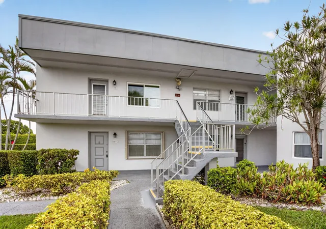 1st image of 701 Burgundy O, Delray Beach, FL 33484 | MLS# B26060691