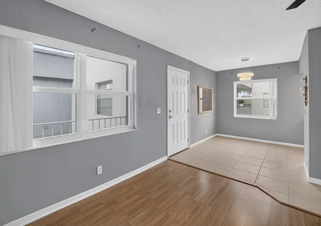 4th image of 701 Burgundy O, Delray Beach, FL 33484 | MLS# B26060691