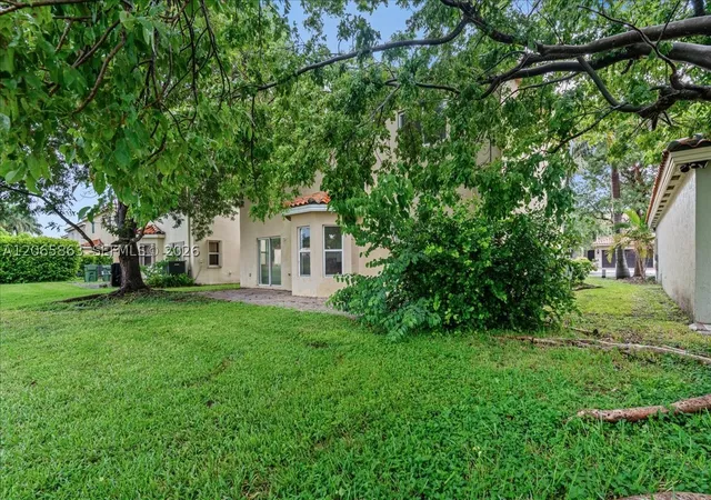 Photo 3 of Single family home for sale at 1720 Ne 35 Avenue, Homestead, FL 33033 | MLS# A12065863 | Listing updated on 2026-08-05