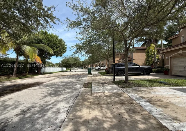 Photo 2 of Townhouse for sale at 8564 Sw 214th Way, Cutler Bay, FL 33189 | MLS# A12066317 | Listing updated on 2026-10-02