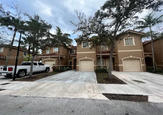 31st image of 8564 Sw 214th Way, Cutler Bay, FL 33189 | MLS# A12066317