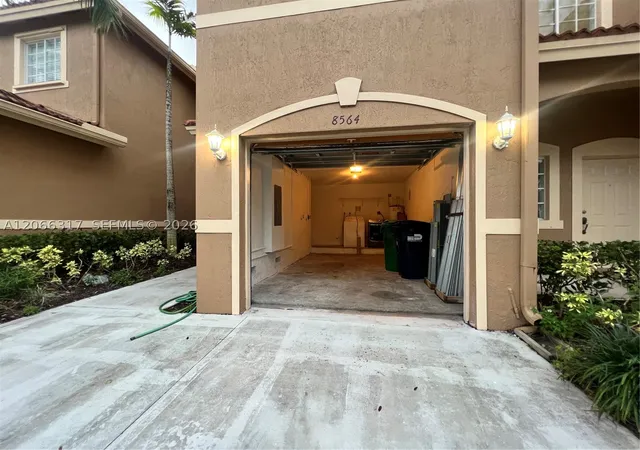 4th image of 8564 Sw 214Th Way, Cutler Bay, FL 33189 | MLS# A12066317