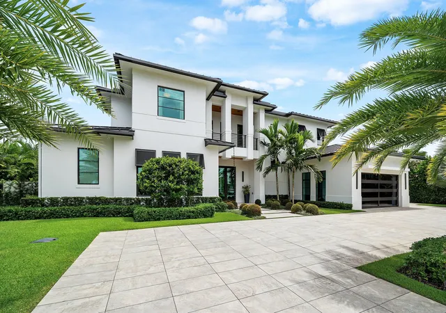 1st image of 830 Lake Shore Dr, Delray Beach, FL 33444 | MLS# B26060938