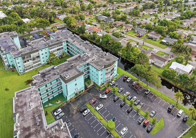 Photo 3 of Condo for sale at 4141 Nw 44th Ave #217, Lauderdale Lakes, FL 33319 | MLS# A12063036 | Listing updated on 2026-10-09