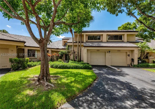 Photo 1 of Townhouse for sale at 9204 S Chelsea Dr S, Plantation, FL 33324 | MLS# A12060469 | Listing updated on 2026-08-23