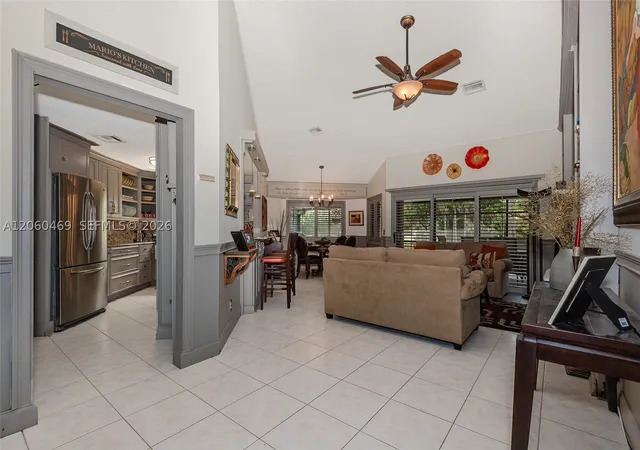 Photo 2 of Townhouse for sale at 9204 S Chelsea Dr S, Plantation, FL 33324 | MLS# A12060469 | Listing updated on 2026-08-23