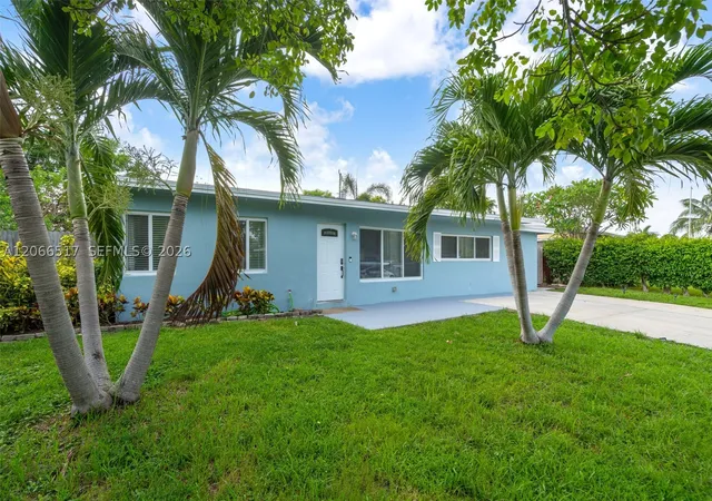Photo 2 of Single family home for sale at 2721 Ne 8th Ave, Pompano Beach, FL 33064 | MLS# A12066517 | Listing updated on 2026-08-07