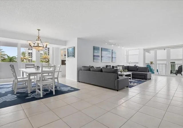 2nd image of 1370 S Ocean Blvd #305, Pompano Beach, FL 33062 | MLS# B26061329