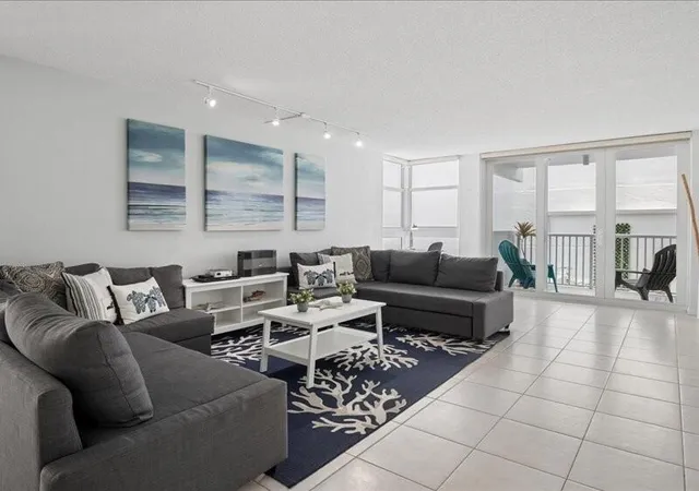 3rd image of 1370 S Ocean Blvd #305, Pompano Beach, FL 33062 | MLS# B26061329