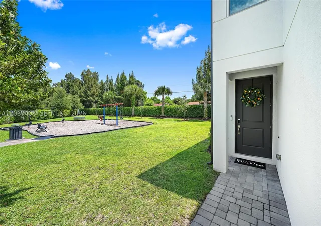 Photo 3 of Townhouse for sale at 1616 Lindley St, Mangonia Park, FL 33407 | MLS# A12067408 | Listing updated on 2026-08-07