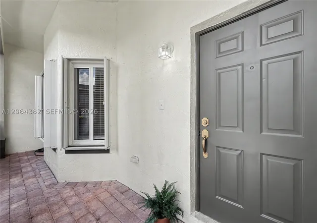 Photo 3 of Townhouse for sale at 1940 Se 24th Ave, Homestead, FL 33035 | MLS# A12064382 | Listing updated on 2026-10-09