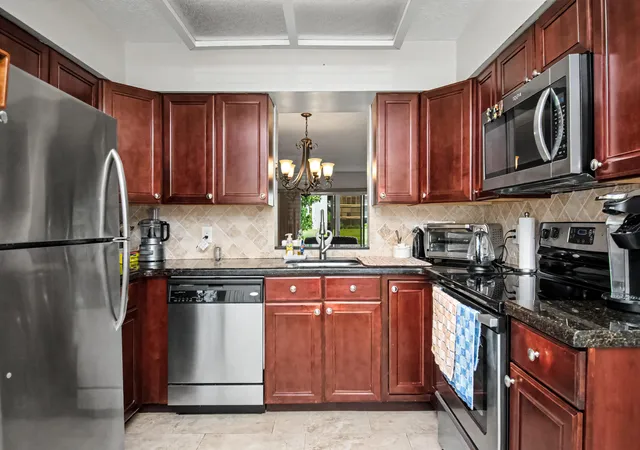 5th image of 14360 Strathmore Ln #102, Delray Beach, FL 33446 | MLS# B26061848