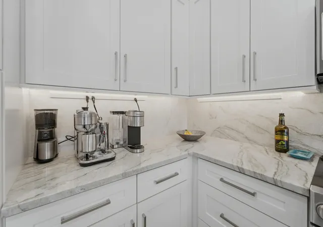 3rd image of 9841 Casa Mar Dr, Lake Worth, FL 33467 | MLS# B26061981