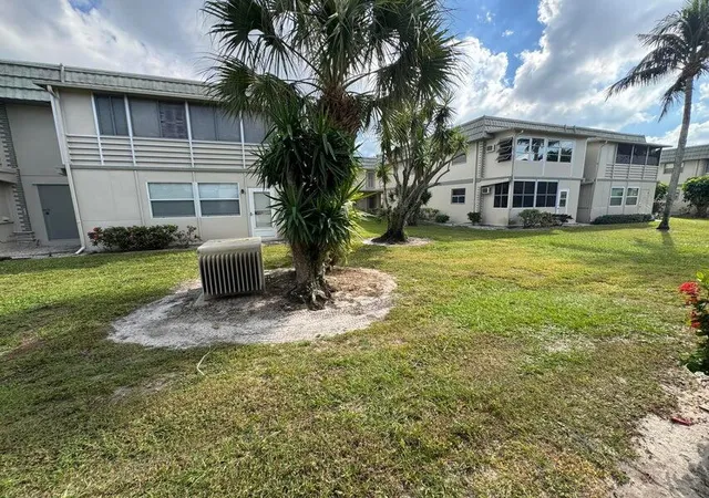 23rd image of 108 Brittany Ter #C, Delray Beach, FL 33446 | MLS# B26062268
