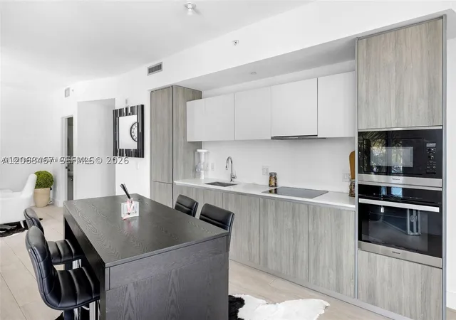Photo 3 of Condo for sale at 2900 Ne 7Th Ave #809, Miami, FL 33137 | MLS# A12068467 | Listing updated on 2026-08-10