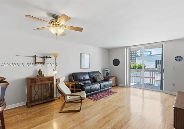 Photo 4 of Condo for sale at 3588 Collins Ave #504, Miami Beach, FL 33140 | MLS# A12067643 | Listing updated on 2026-08-10