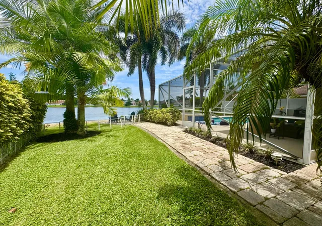 53rd image of 7960 La Rose Ct, Lake Worth, FL 33467 | MLS# B26061690