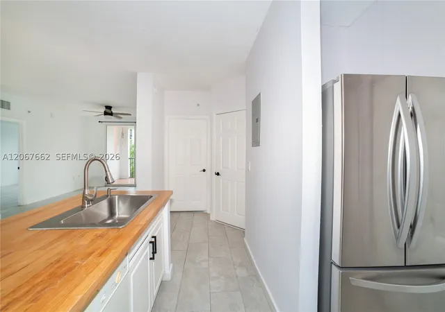 Photo 3 of Condo for sale at 17125 N Bay Rd #3410, Sunny Isles Beach, FL 33160 | MLS# A12067662 | Listing updated on 2026-09-28