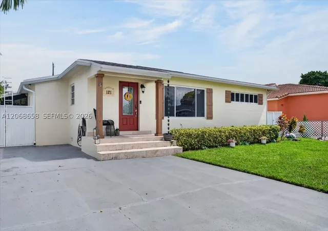 Photo 3 of Sale Pending at 121 E 36Th St, Hialeah, FL 33013 | MLS# A12068658 | Listing updated on 2026-08-17