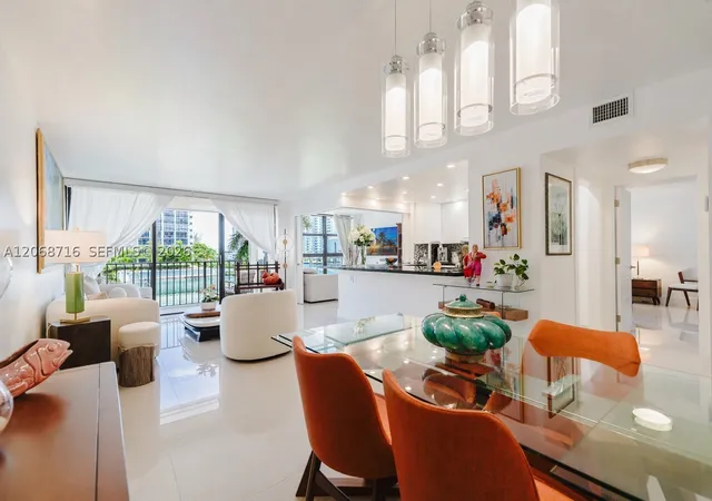 Listing Photo 1 - Condo for sale in building located at 400 Leslie Dr, Hallandale Beach, FL 33009 - Unit #319