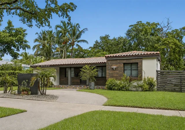 Photo 1 of Single family home for sale at 125 Ne 107th St, Miami Shores, FL 33161 | MLS# A12068505 | Listing updated on 2026-08-11