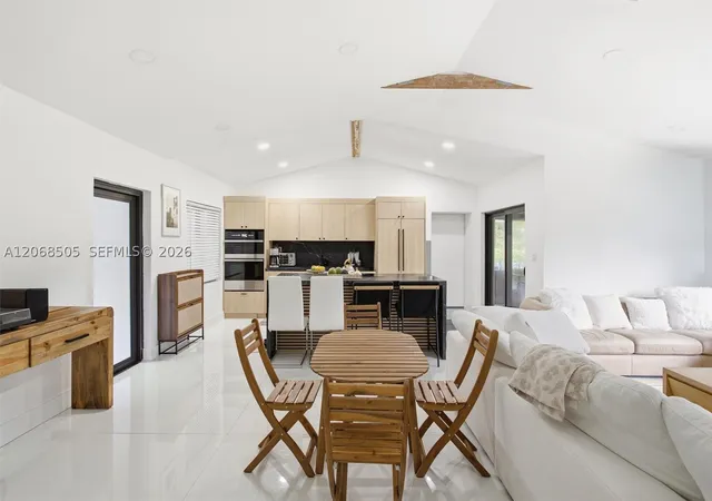 Photo 3 of Single family home for sale at 125 Ne 107Th St, Miami Shores, FL 33161 | MLS# A12068505 | Listing updated on 2026-08-11