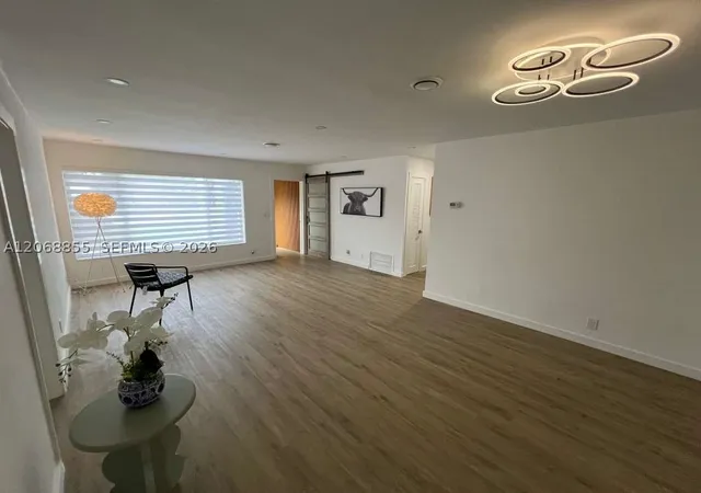 Photo 3 of Single family home for sale at 6220 Nw 19th St, Sunrise, FL 33313 | MLS# A12068855 | Listing updated on 2026-08-11