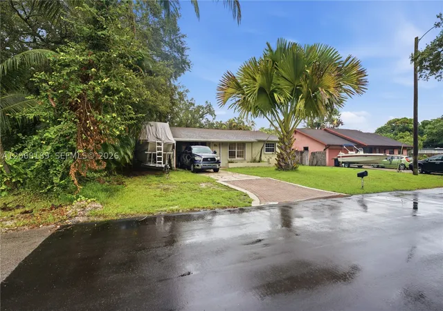 Photo 2 of Single family home for sale at 5190 Sw 28th Ter, Dania Beach, FL 33312 | MLS# A12068189 | Listing updated on 2026-08-11