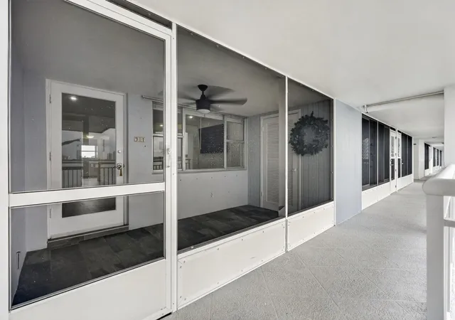 3rd image of 100 Shore Ct #311, North Palm Beach, FL 33408 | MLS# B26062643