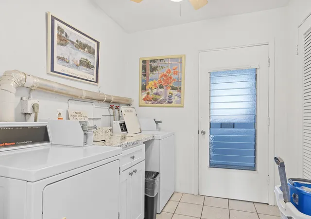 2nd image of 110 Shore Ct, North Palm Beach, FL 33408
