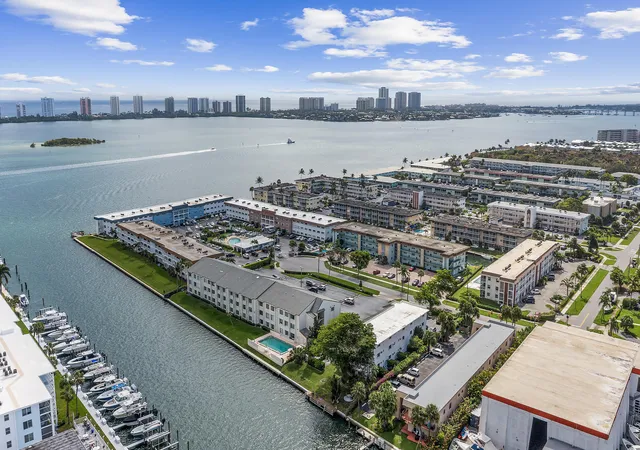 4th image of 110 Shore Ct #315, North Palm Beach, FL 33408 | MLS# B26062689