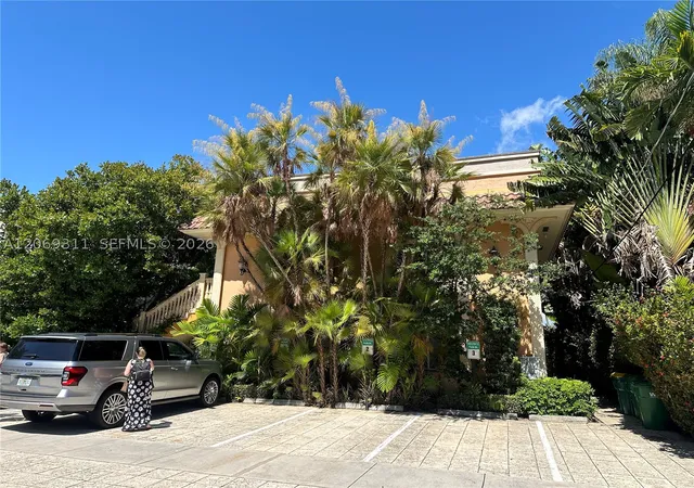 10th image of 65 Hendricks Isle, Fort Lauderdale, FL 33301 | MLS# A12069311