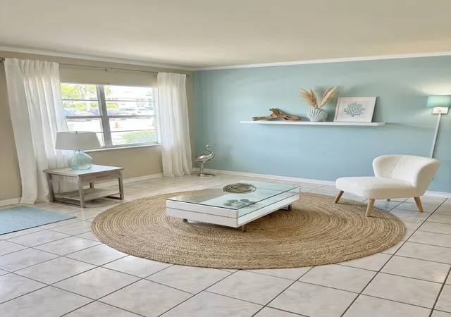 4th image of 6 Abbey Ln #104, Delray Beach, FL 33446 | MLS# B26062905