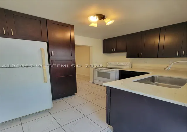 Photo 1 of Condo for sale at 1425 Arthur St #101A, Hollywood, FL 33020 | MLS# A12069749 | Listing updated on 2026-08-12