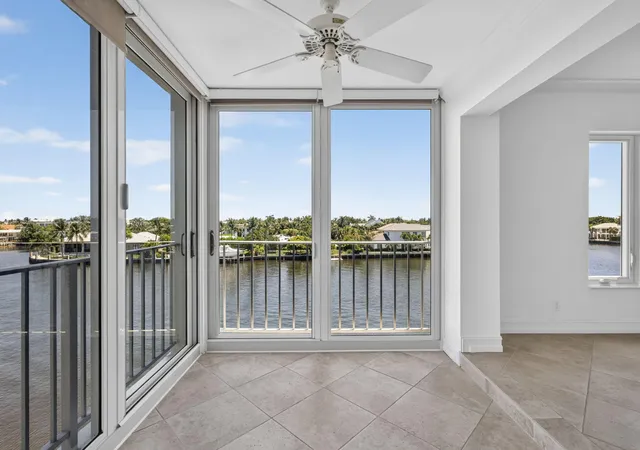 4th image of 555 Se 6Th Ave, Delray Beach, FL 33483